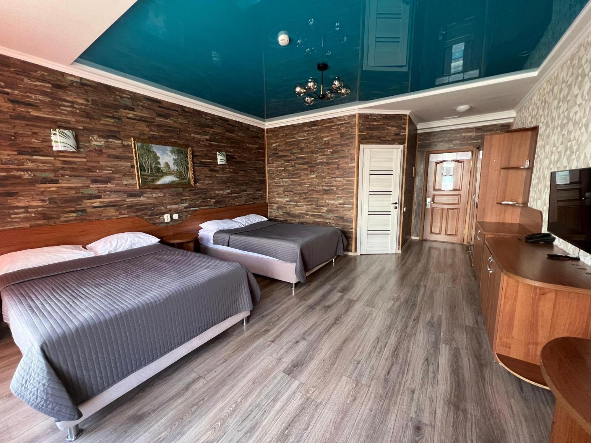 Three Dolphins Hotel Aktau  Exterior foto