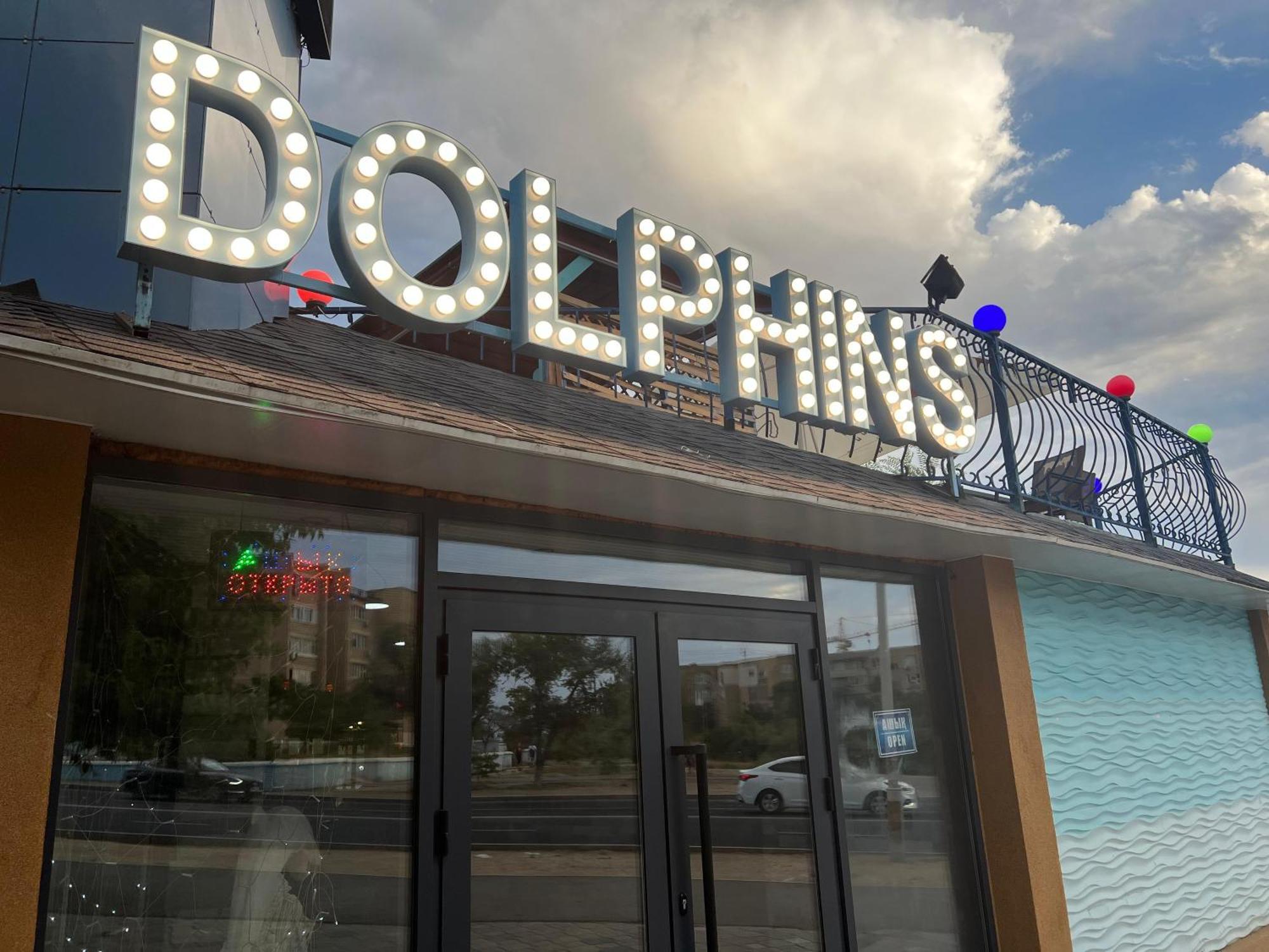 Three Dolphins Hotel Aktau  Exterior foto